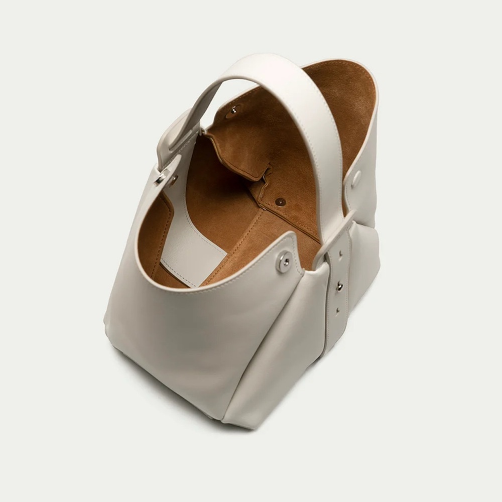 Advene Age Bag in Cream - like new with both straps. - Picture 5 of 10